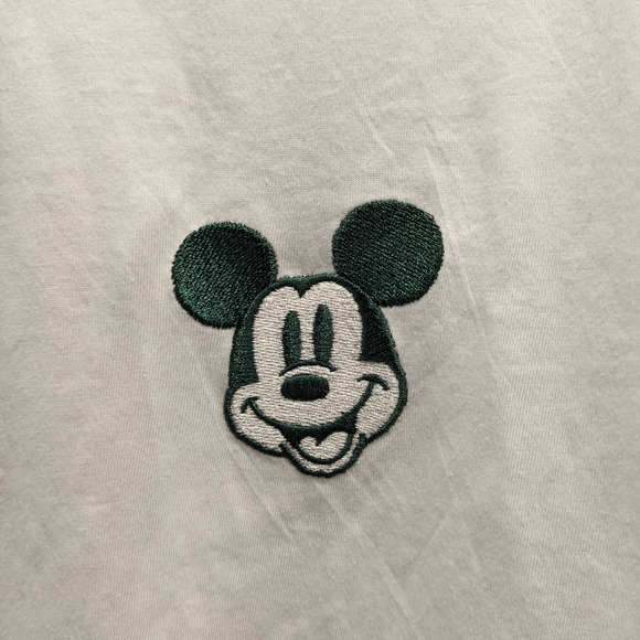 Disney Mickey Mouse Embroidered Relaxed Fit T-shirt Size XL & Pluto Mini Plush - Picture 10 of 15
